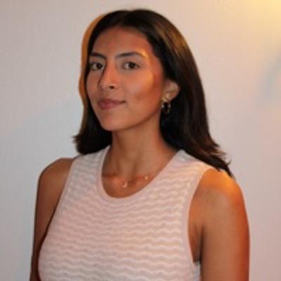 María