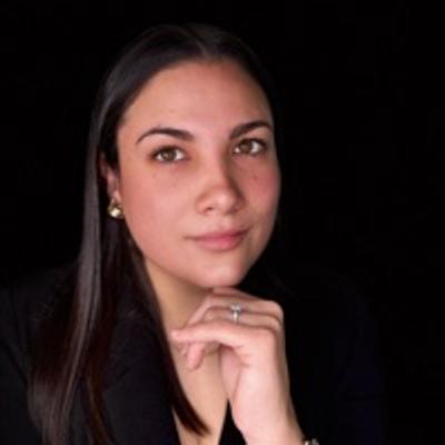 María
